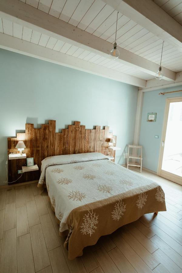 B&B Il Mare In Una Stanza Ortona Buitenkant foto